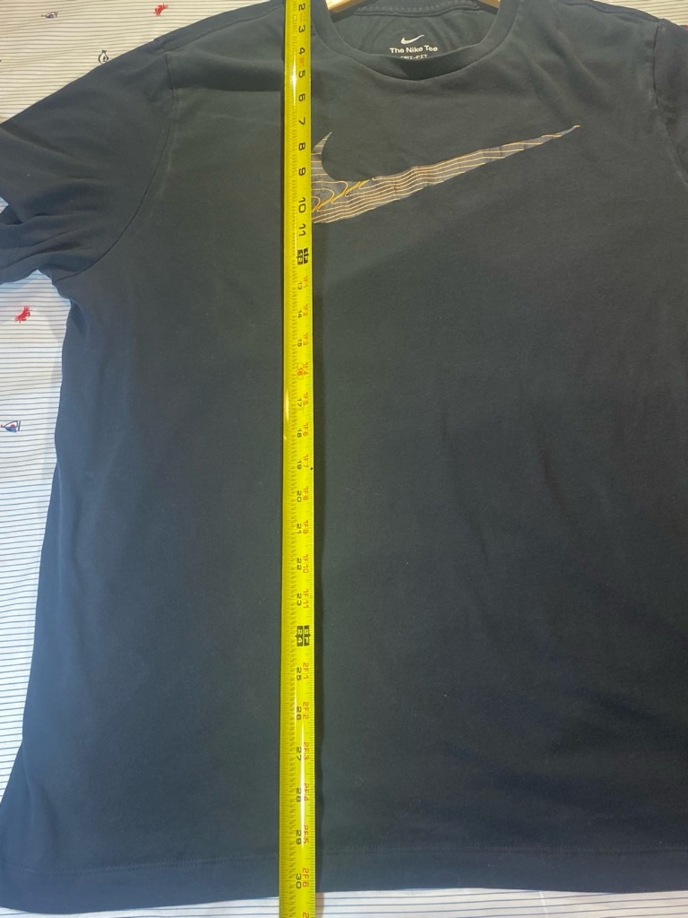 Lock -in Nike Men’s Short Sleeve Logo Tee in Black